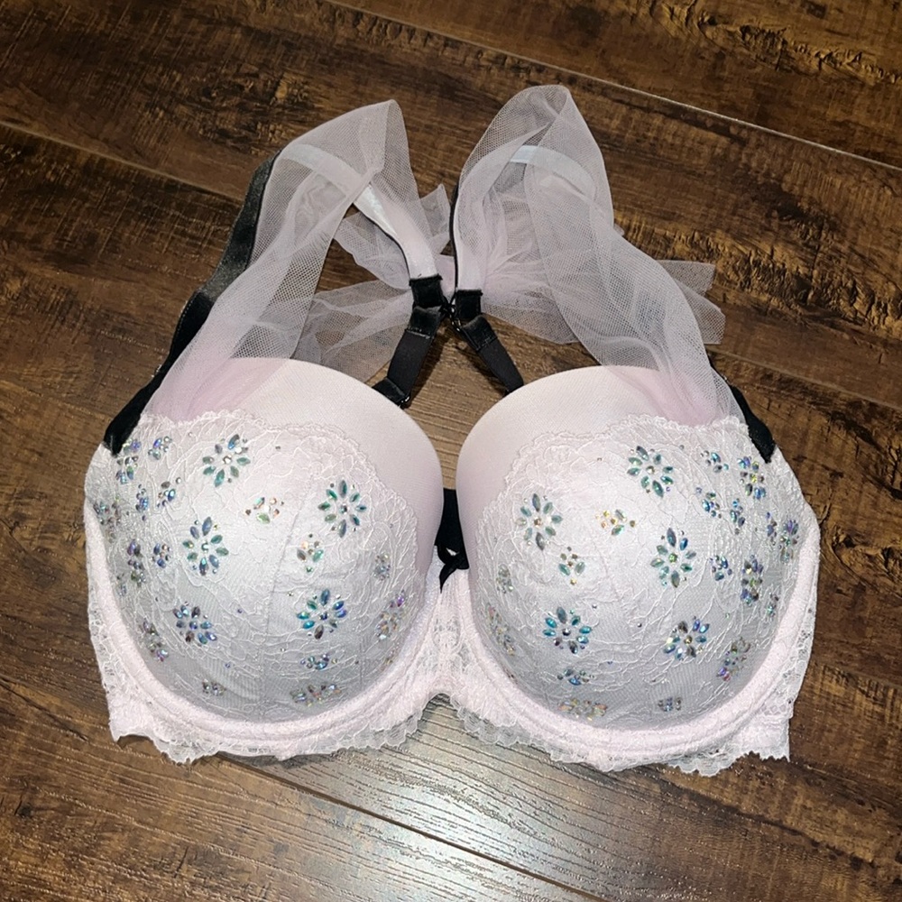 Victoria’s Secret 34DDD Bra